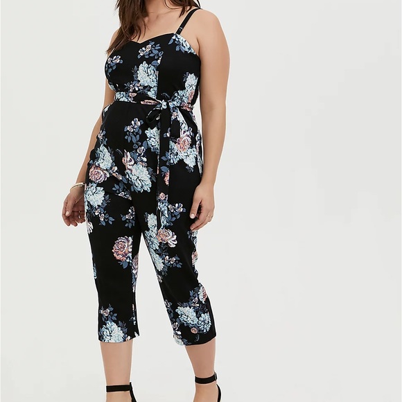 torrid Pants - Torrid size 2 floral jumpsuit with belt and zipper